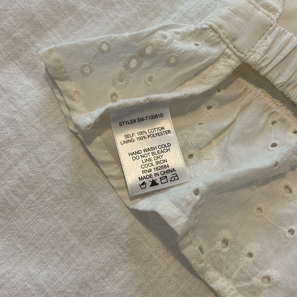 White Cotton Eyelet Peplum Crop Top Criss Cross Back Straps Size Small - Picture 3 of 8